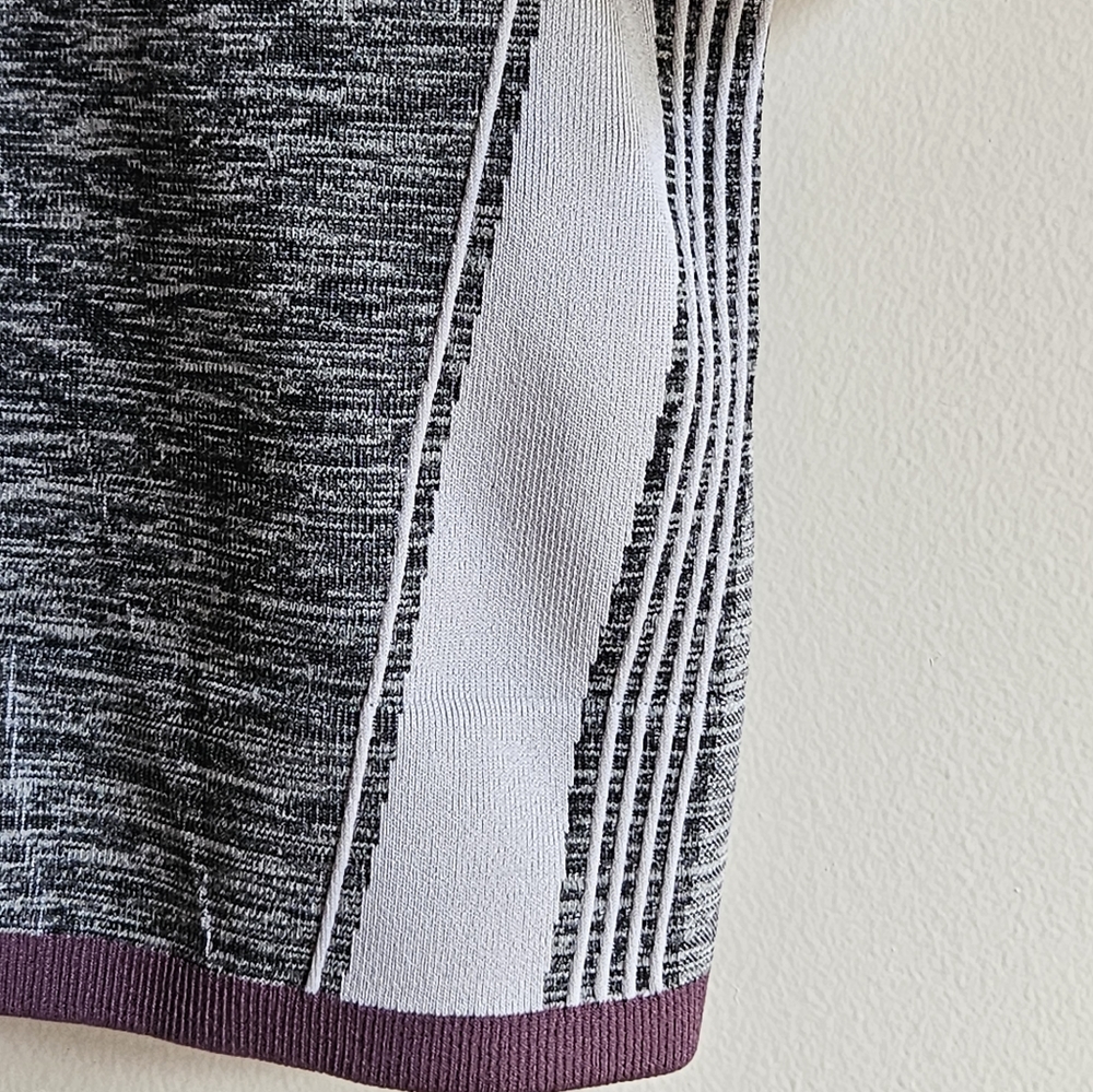 Athleta Impact Crop Top in Women's M - Picture 10 of 15